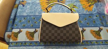 Petit sac à carreaux noir et gris