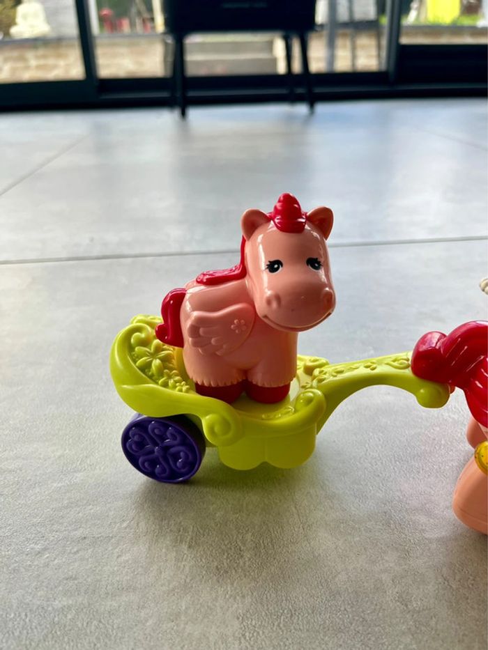 Vtech tut tut copains la licorne magique de claire, la princesse aventurière - photo numéro 3