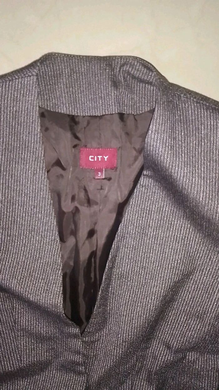 Veste - photo numéro 2