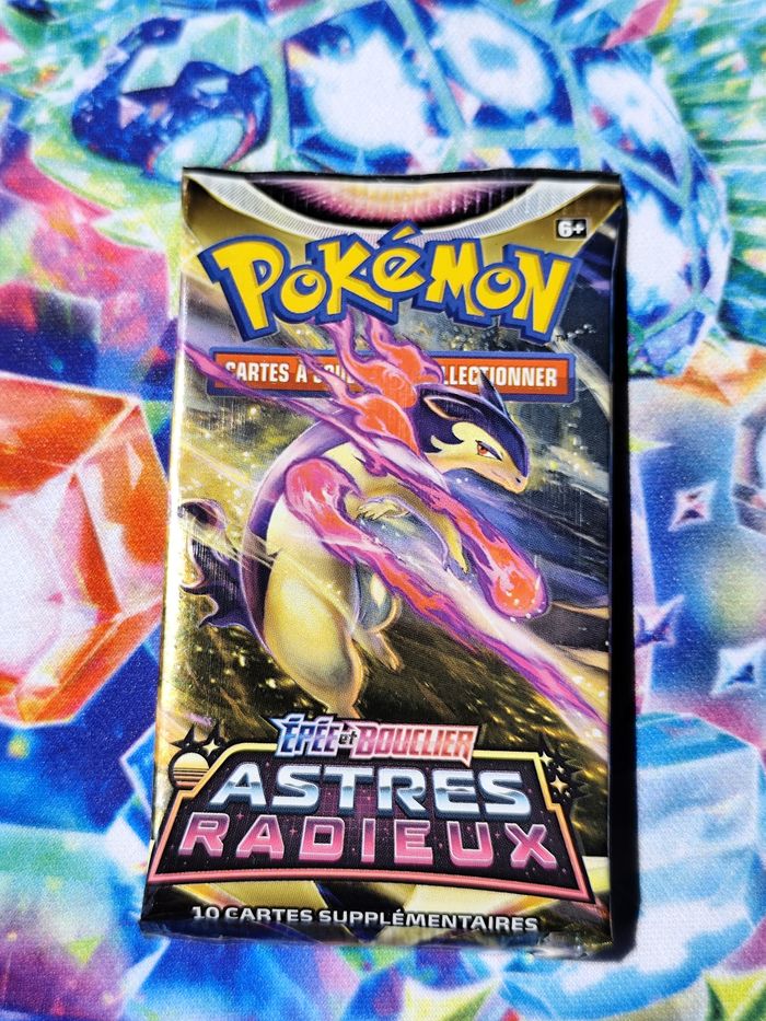 Booster astres radieux EB10 Typhlosion de Hisui