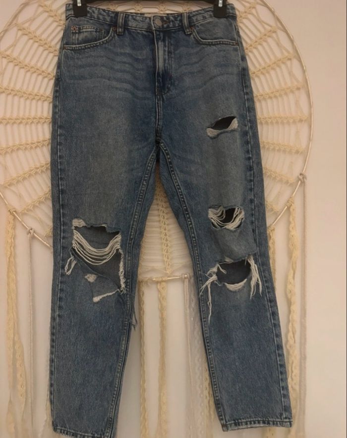 Jeans à trou - photo numéro 2