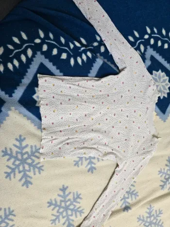 T-shirt manche longue blanc avec motif fleur de la marque Du pareil au même, en taille 6 ans