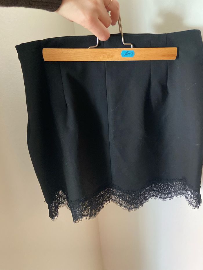 Mini jupe Zara woman noir taille 36 - photo numéro 2