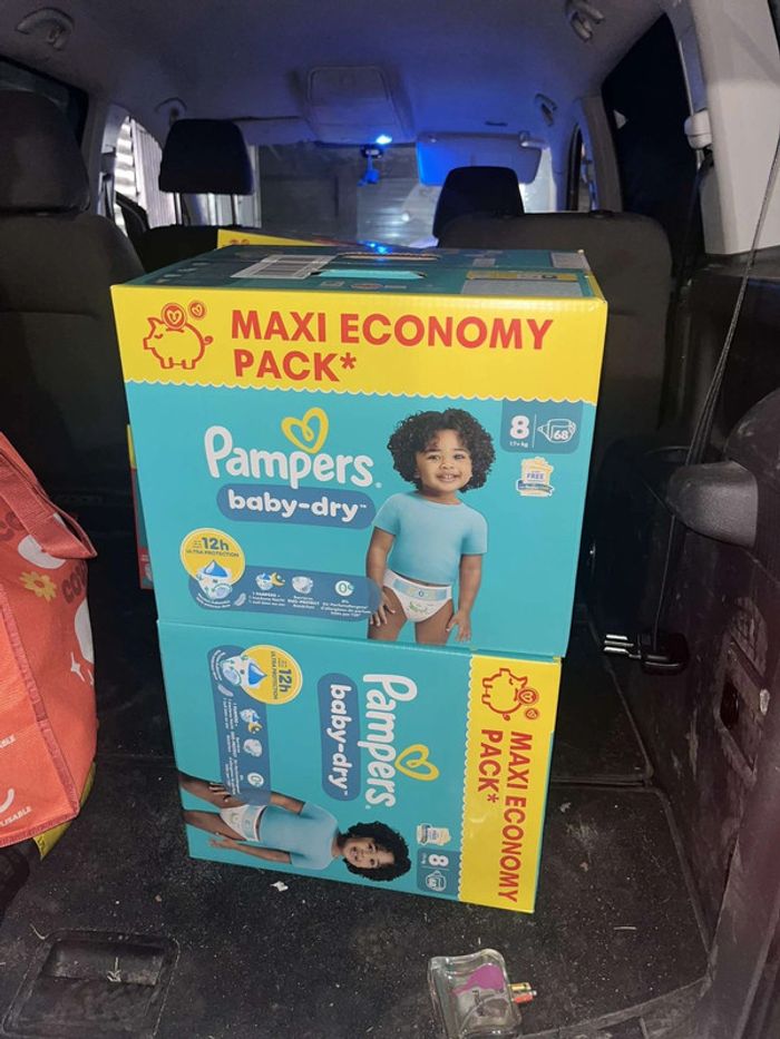 Lot Pampers taille 8
