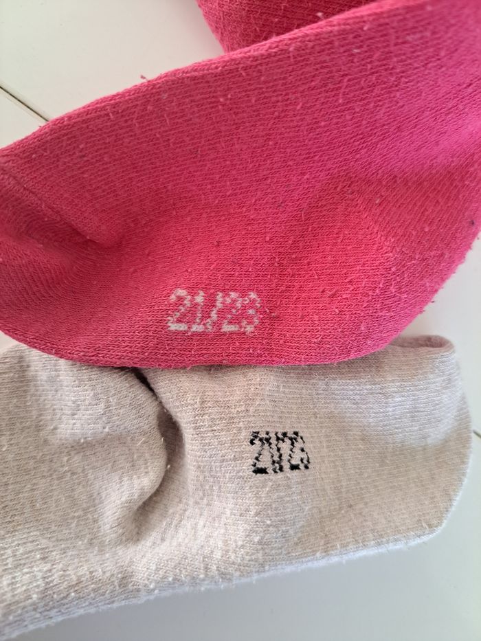 Lot de 4 collants fille p.21-23 ABE - photo numéro 8