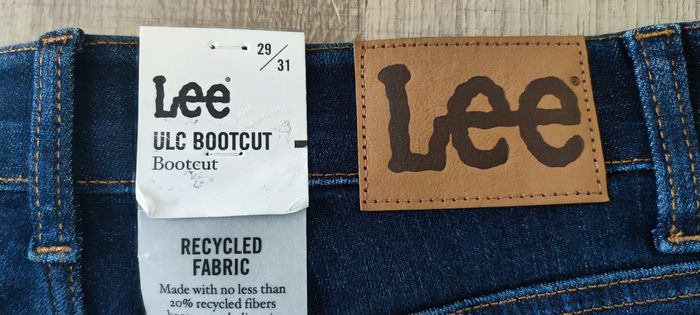 Jean pour femme marque LEE taille 42 couleur bleu marine - photo numéro 5
