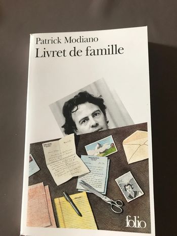 Livre Livret de famille Modiano
