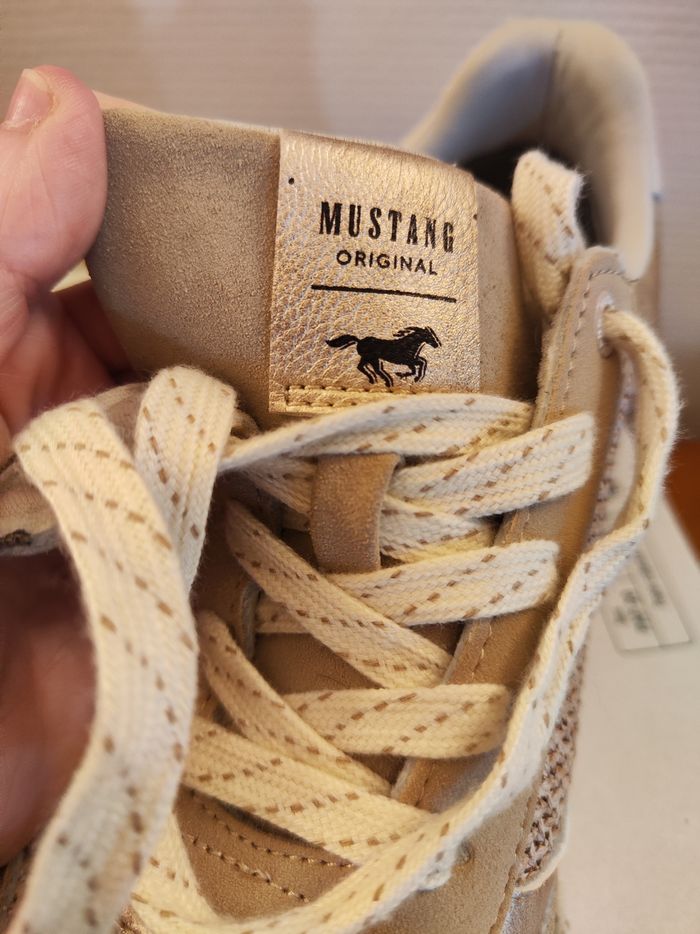 🎁neuf🎁Basket femme couleur crème taille 38Mustang 🎁 Envoye rapide aujourd'hui ou demain 🎁 - photo numéro 5