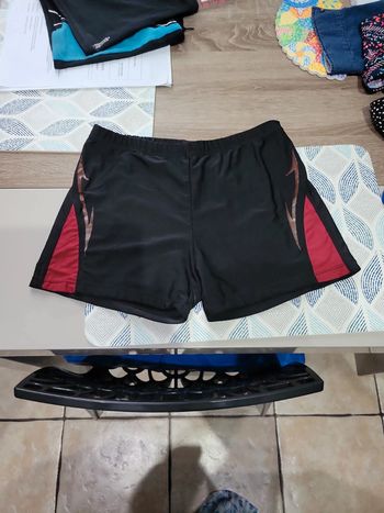 Maillot de bain short taille 38