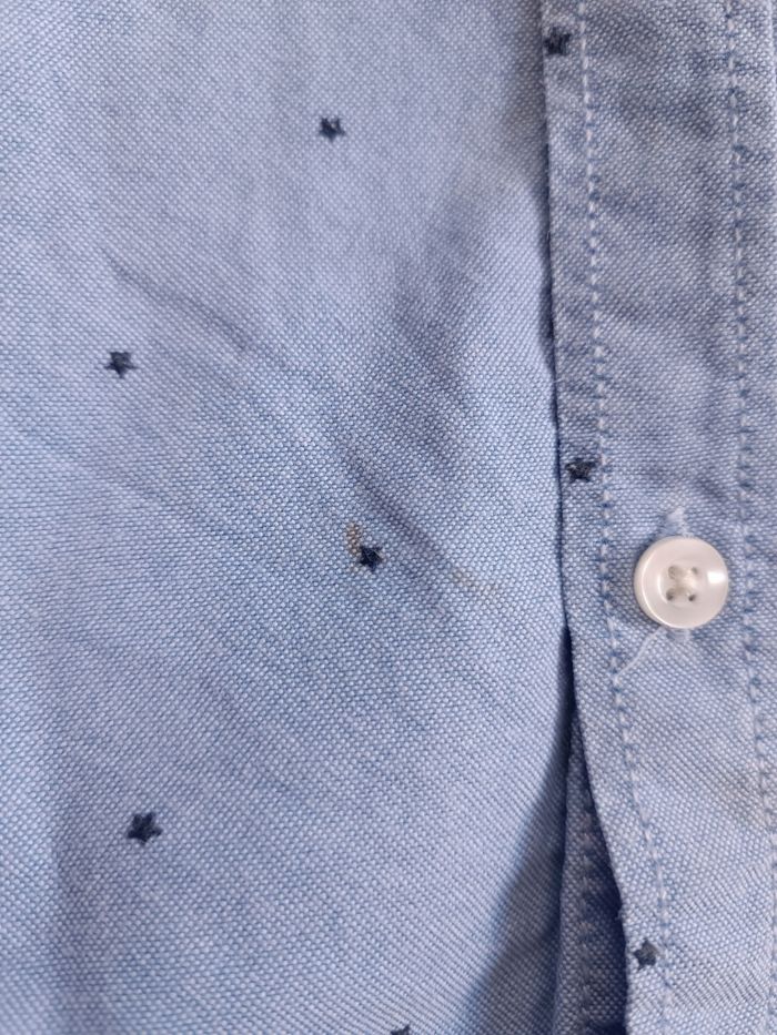 2 chemises garçons H&M 3/4 ans - photo numéro 3