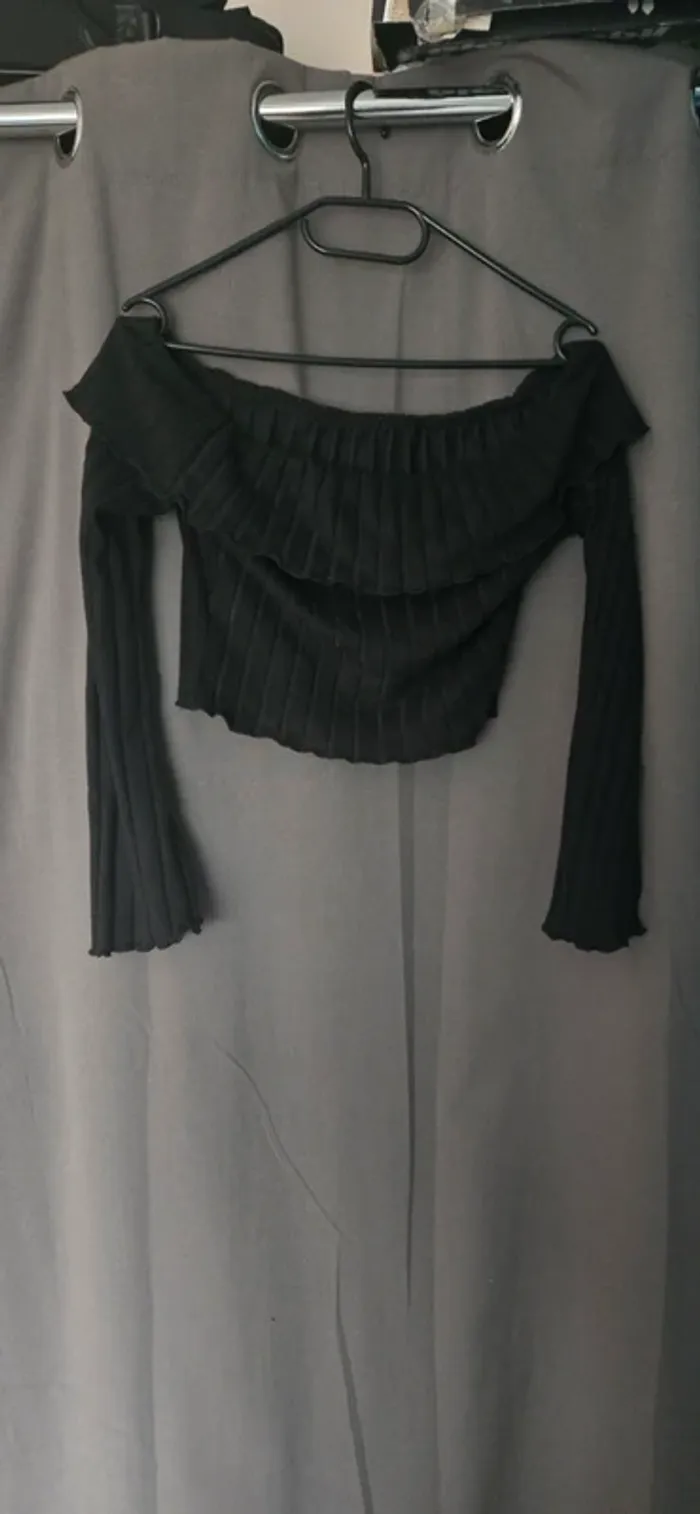 Pull court taille S - photo numéro 3