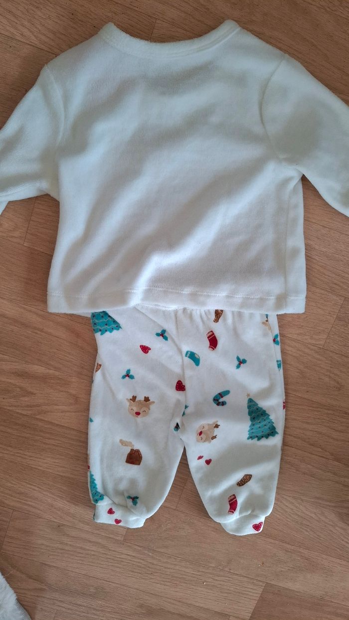 Pyjama Noël 6 mois - photo numéro 3