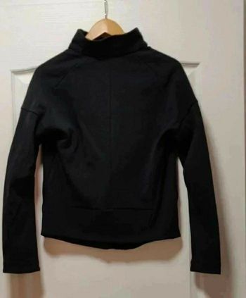 Neuve et étiquetée Veste Adidas noire 14 ans