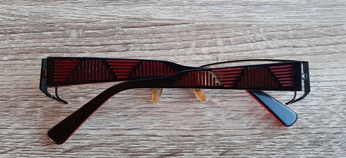 Monture de lunettes noire et rouge - photo numéro 5