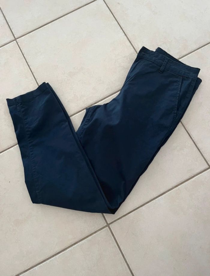 Pantalon chino bleu marine