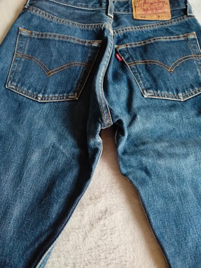 Jean femme Levi's 501 taille W27 L32 - photo numéro 15