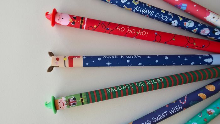 Lot de  7 Stylos Noël 🎅de la collection Edition limitée Noël - photo numéro 3