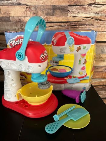 Play-Doh Kitchen le robot pâtissier