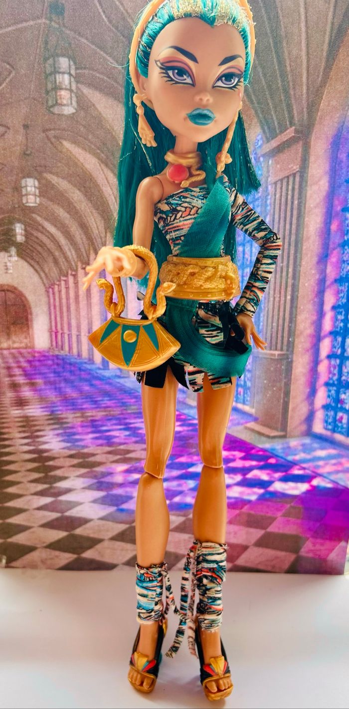 Poupée Nefera de Nile Monster High Wave 3 Basic 2012 - photo numéro 7