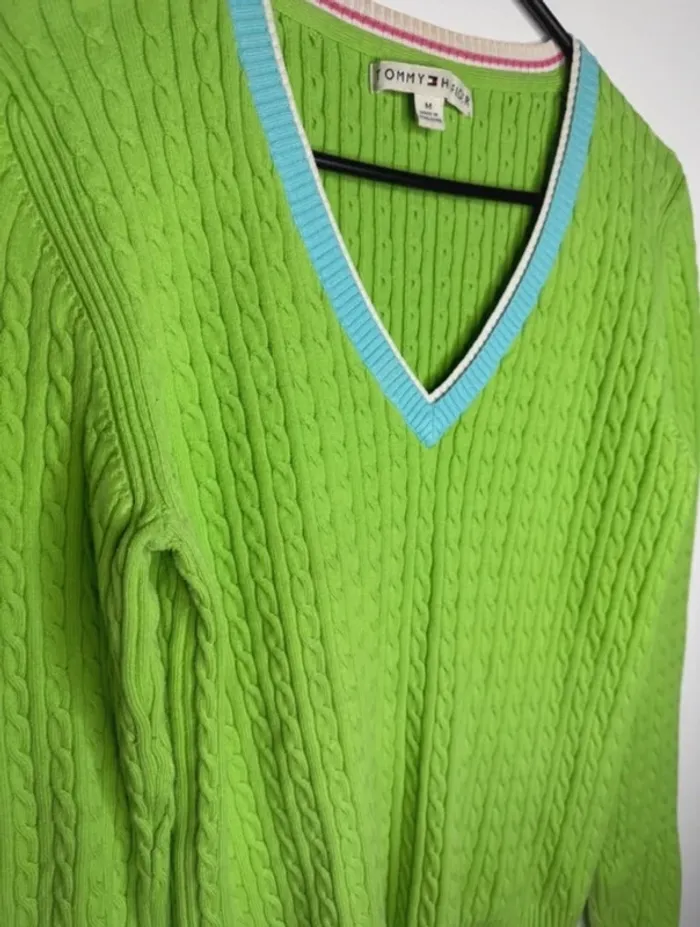 🎄 Magnifique Pull Col V Tommy Hilfiger / Vert Torsadé -T/M 🎄 - photo numéro 3