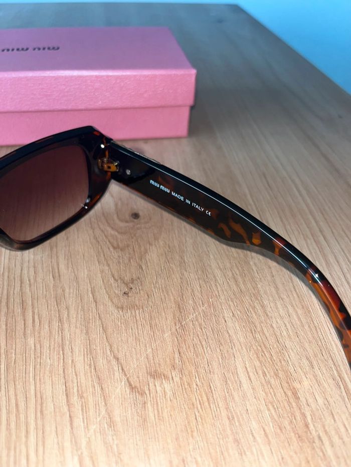 Lunettes de soleil , Miuuu Miuuu , femmes , neuves - photo numéro 4