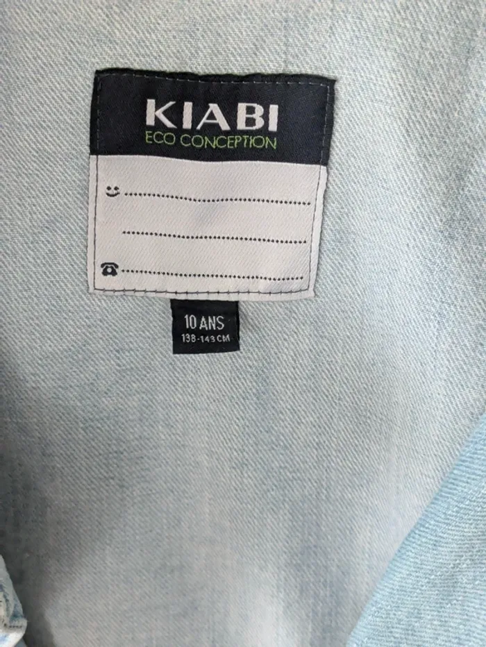 Veste en jeans sans manches très bon état - Kiabi - 10 ans - photo numéro 8