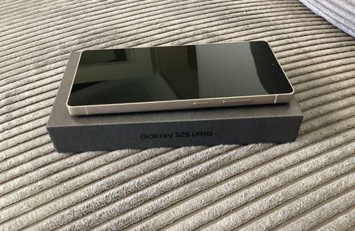 Samsung Galaxy s25 - photo numéro 3