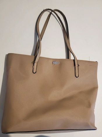 Sac à main style Lacoste