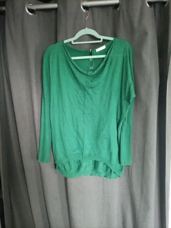 Pull en lainage vert émeraude
