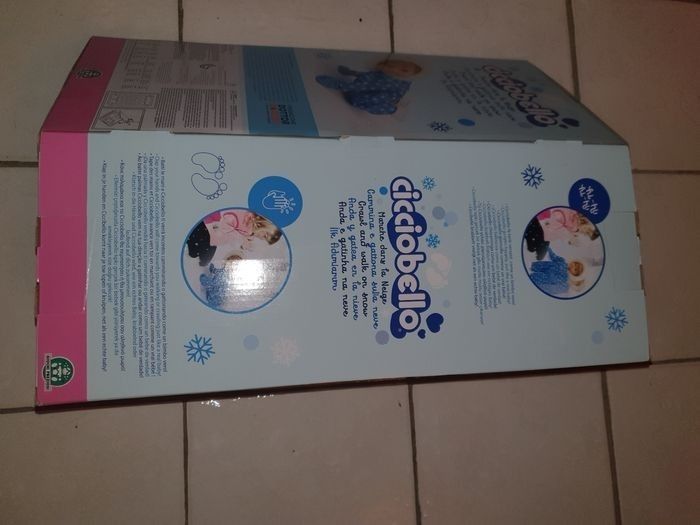 Cicciobello marche dans la neige - photo numéro 3