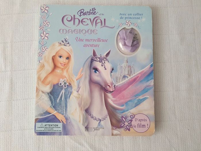 Livre  Barbie et Le cheval Magique Hachette  + collier princesse cheval - photo numéro 2
