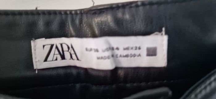 Pantalon effet similicuir noir Zara Taille 36 - photo numéro 8