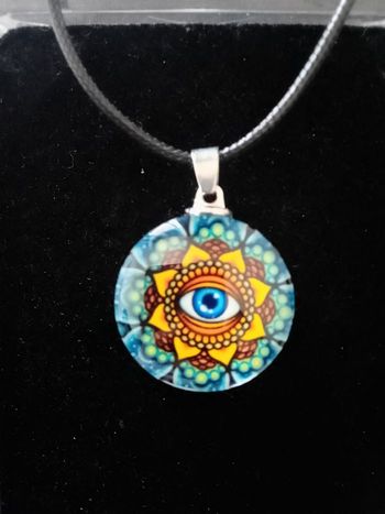 Collier corde de cire + pendentif celtique