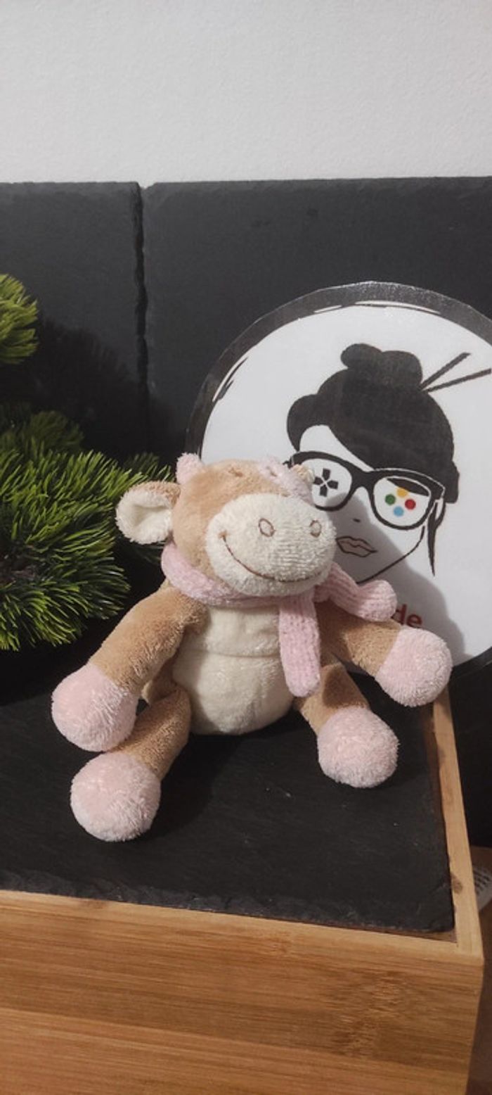 Doudou vache Lola Rosalie écharpe rose noukie's peluche marron fleur marguerite