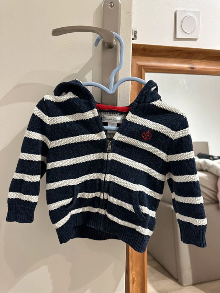 Gilet à capuche