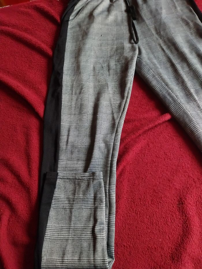 Ensemble pantalon+maillot  taille S - photo numéro 5