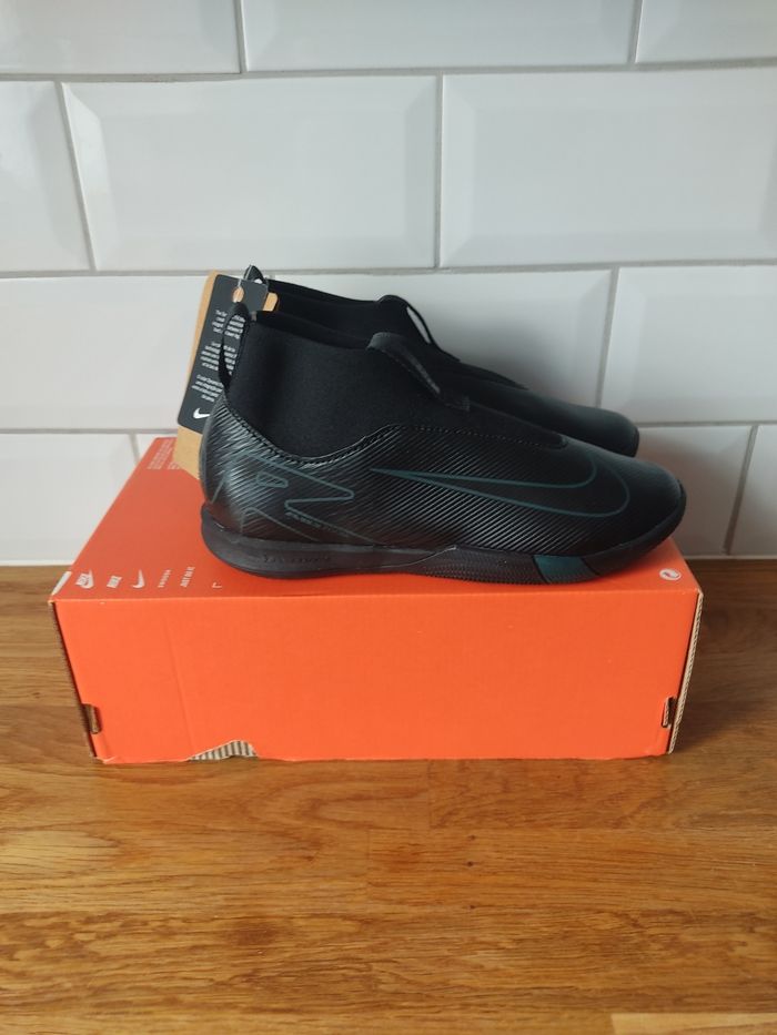 Stabile Nike T 34 - photo numéro 4