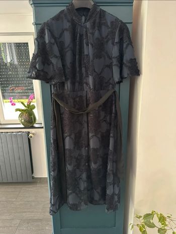 Robe Zara Fleurie Noire