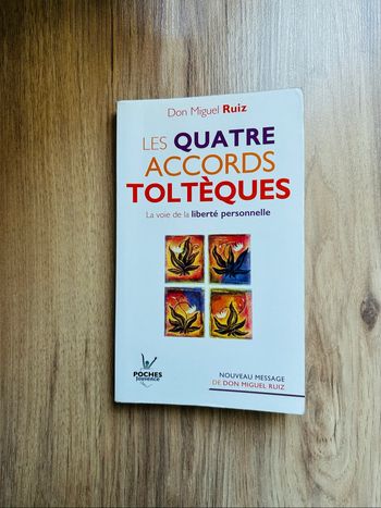 Livre de Don Miguel Ruiz «Les quatre accords toltèques» Poches Jouvence