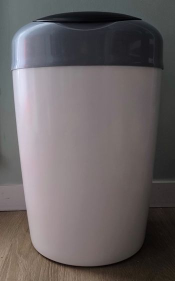 poubelle à couche tommee tippee