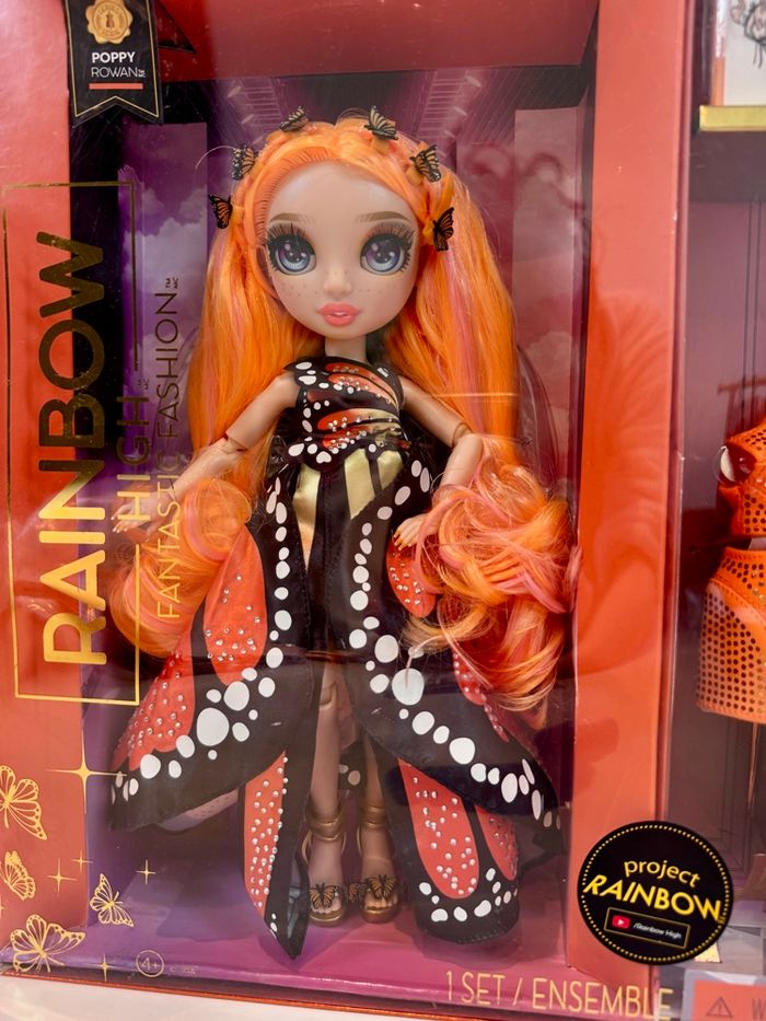 Poppy Rainbow High - photo numéro 7