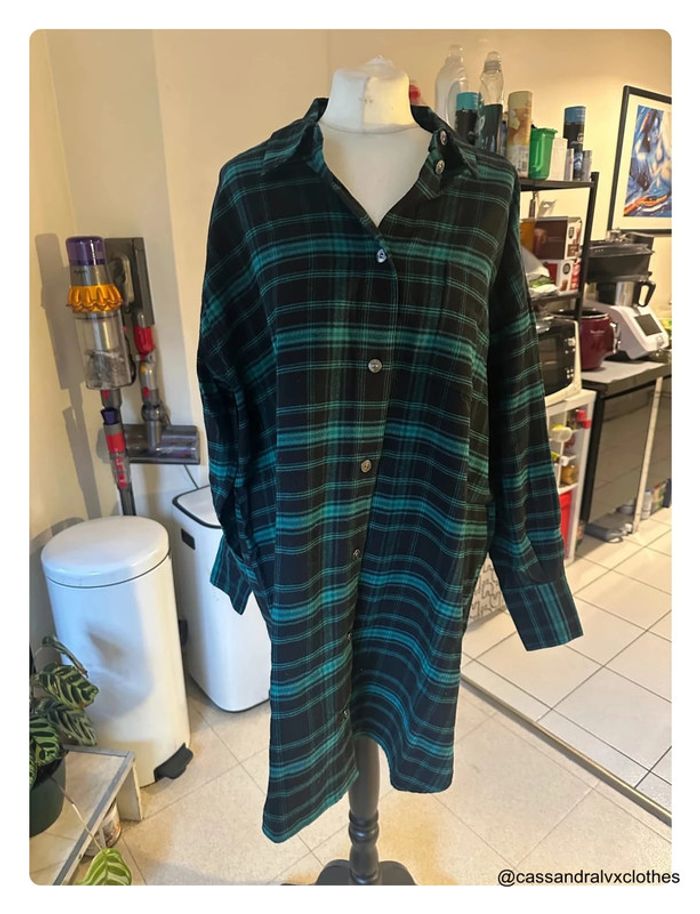 Chemise longue carreaux verte et noire - H&M