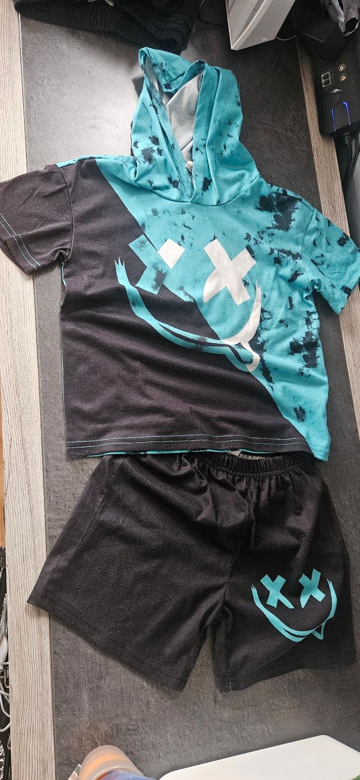 Lot de 28 vêtements - photo numéro 4