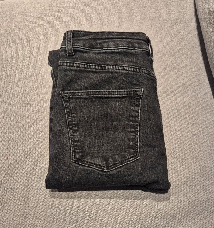 Jean slim - photo numéro 4