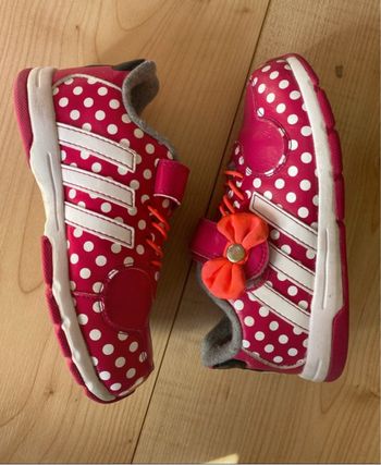 baskets adidas mennie mouse