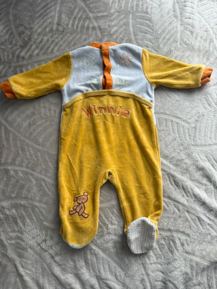 Lot 2 pyjamas velours Winnie l’Ourson - photo numéro 3