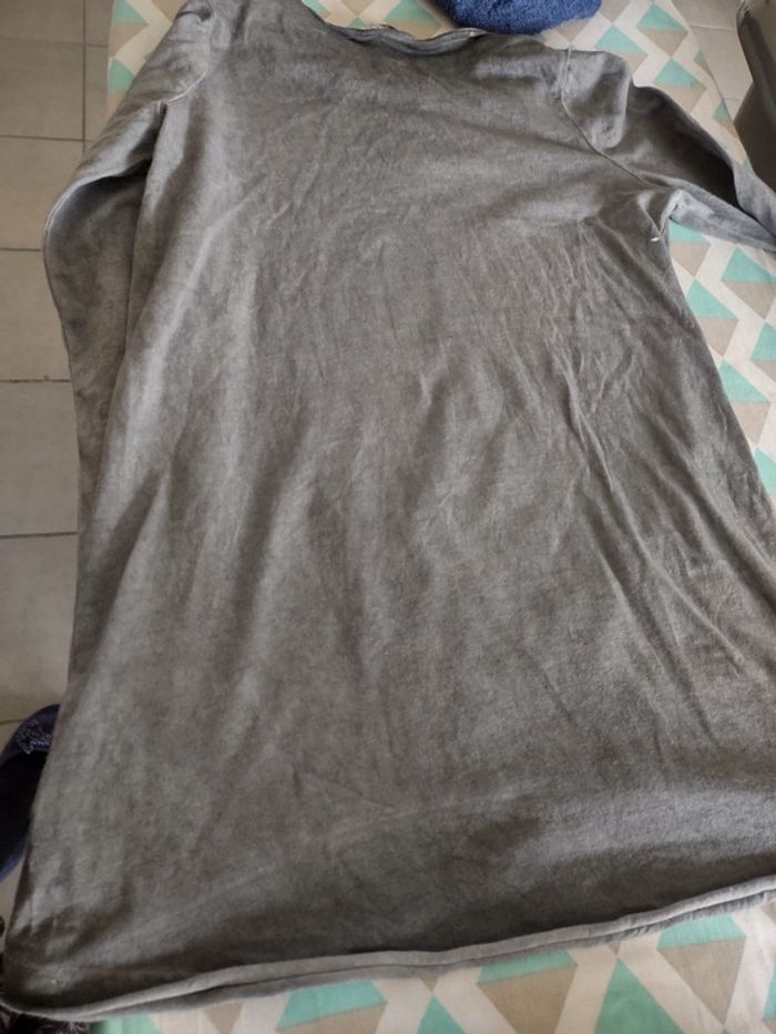 Tee-shirt gris délavé avec empiècement bijou Z - photo numéro 4