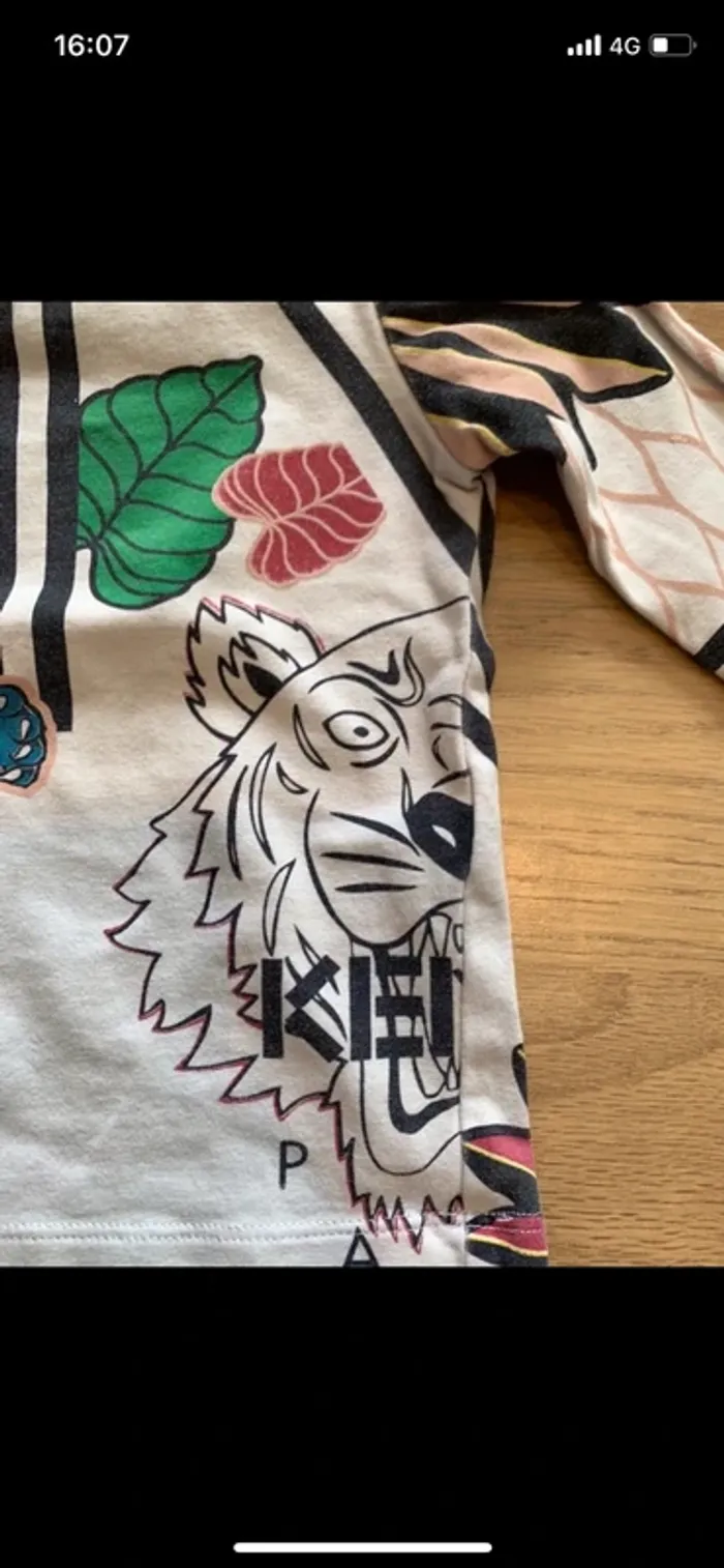 T-shirt manches longues kenzo taille 12 mois - photo numéro 2