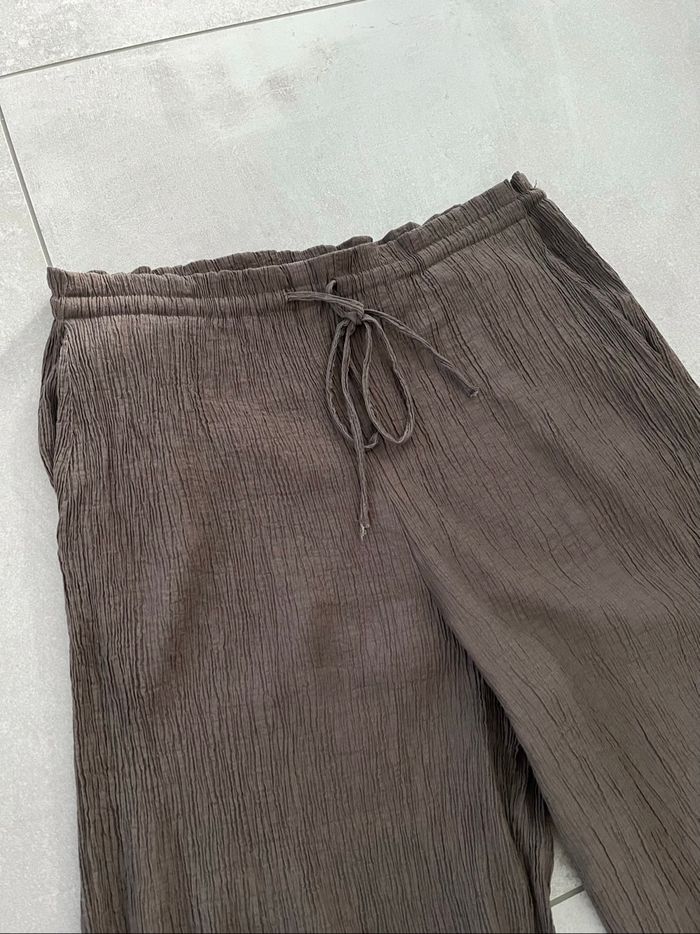 Pantalon fluide kaki Zara XS (équivalent S)