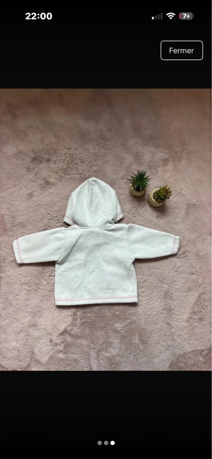 Gilet bébé fille 1 mois 🤍 à capuche – doux & chaud - photo numéro 3